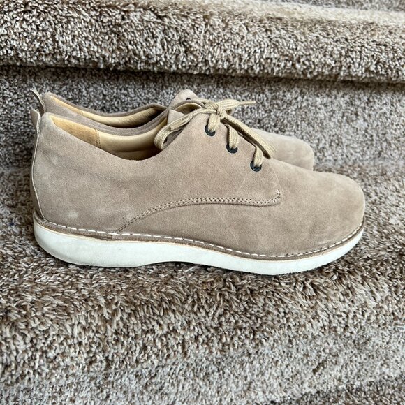 Samuel Hubbard Men\'s Beige Leather Oxfords. main image 4